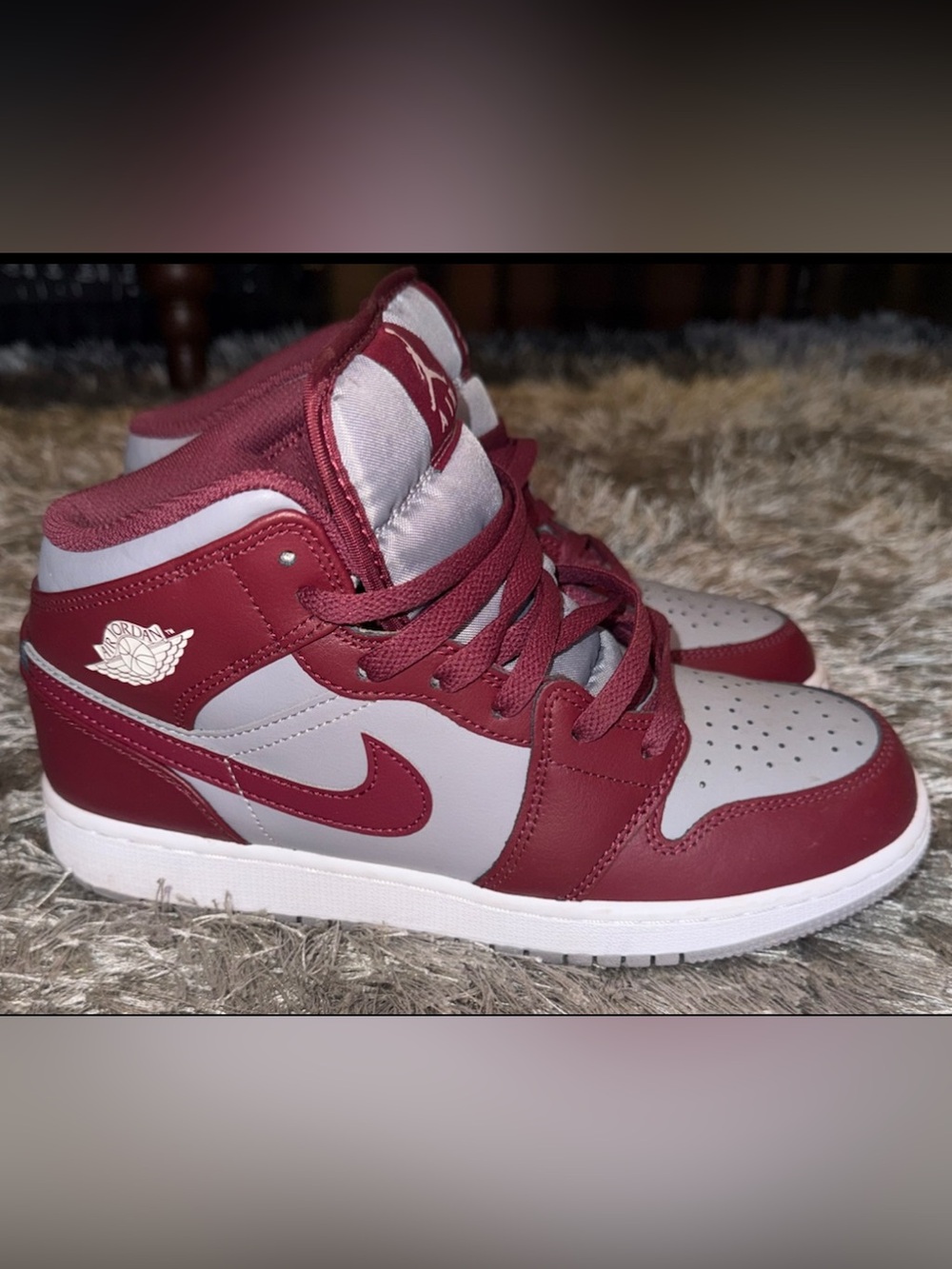 Nike Air Jordan 1 Mid
“Cherrywood Red” Size: 6.5